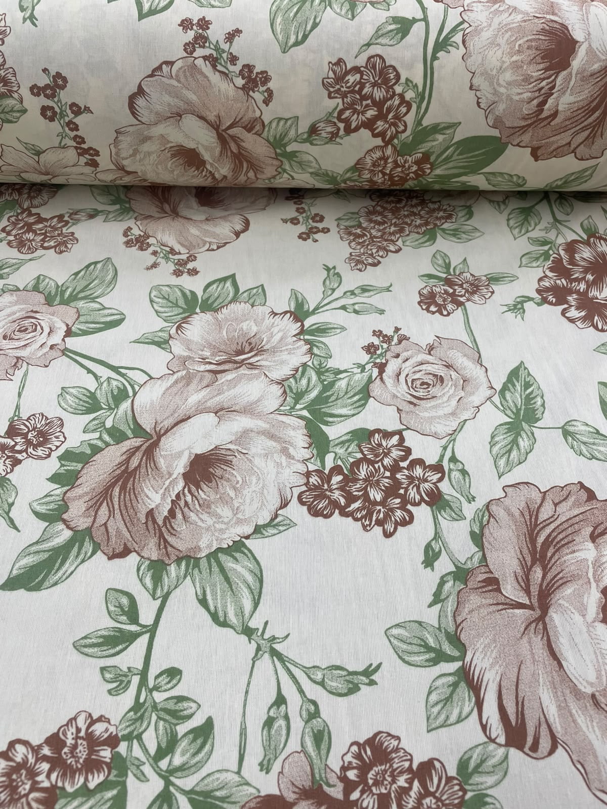 Percal 150 Fios Flores Marrom Folhas verde