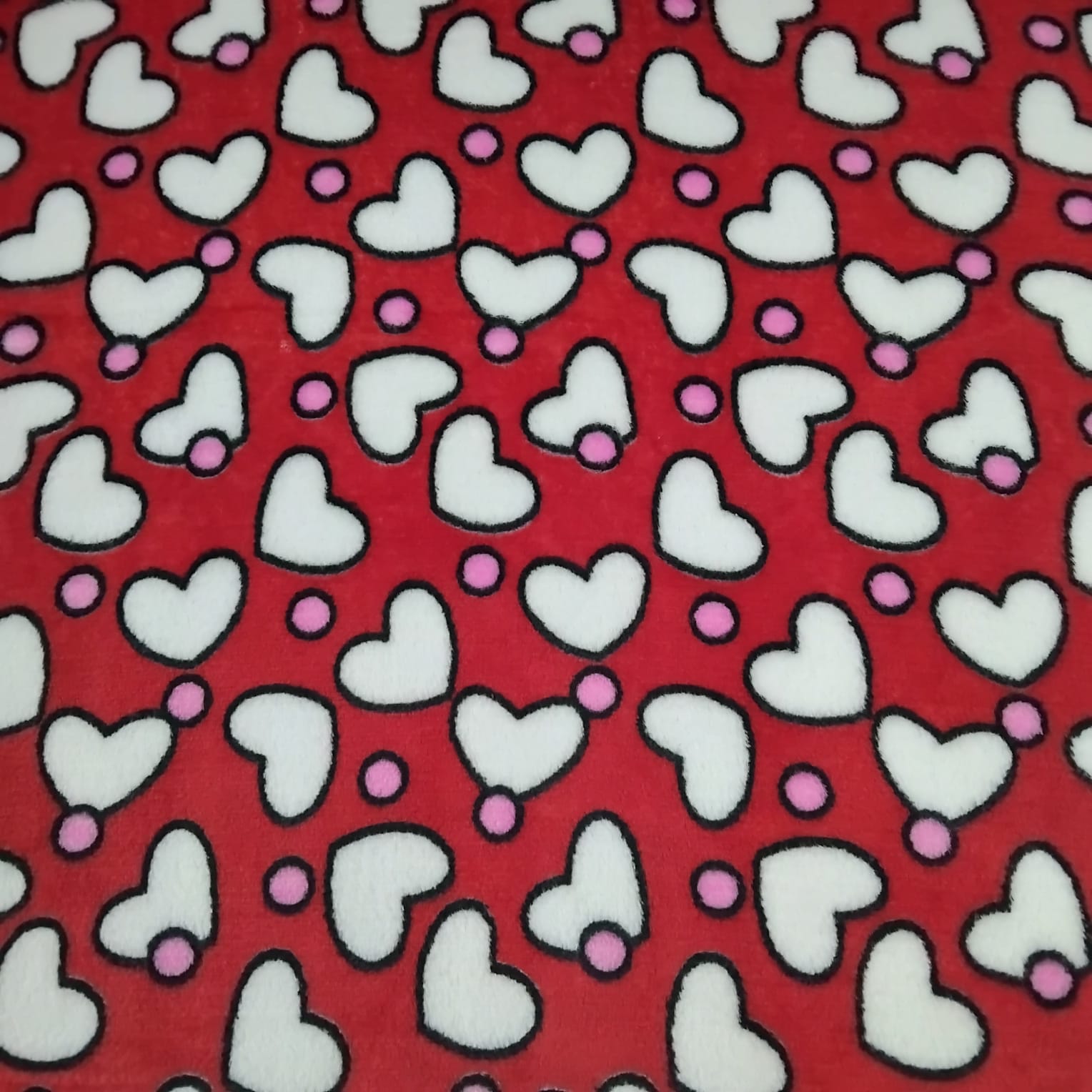 Manta Soft Coração Fundo Vermelho