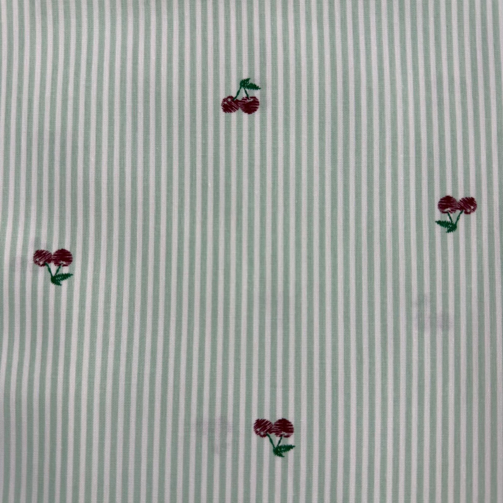 Tricoline Listras finas Azul Bebê  com Cerejinhas  