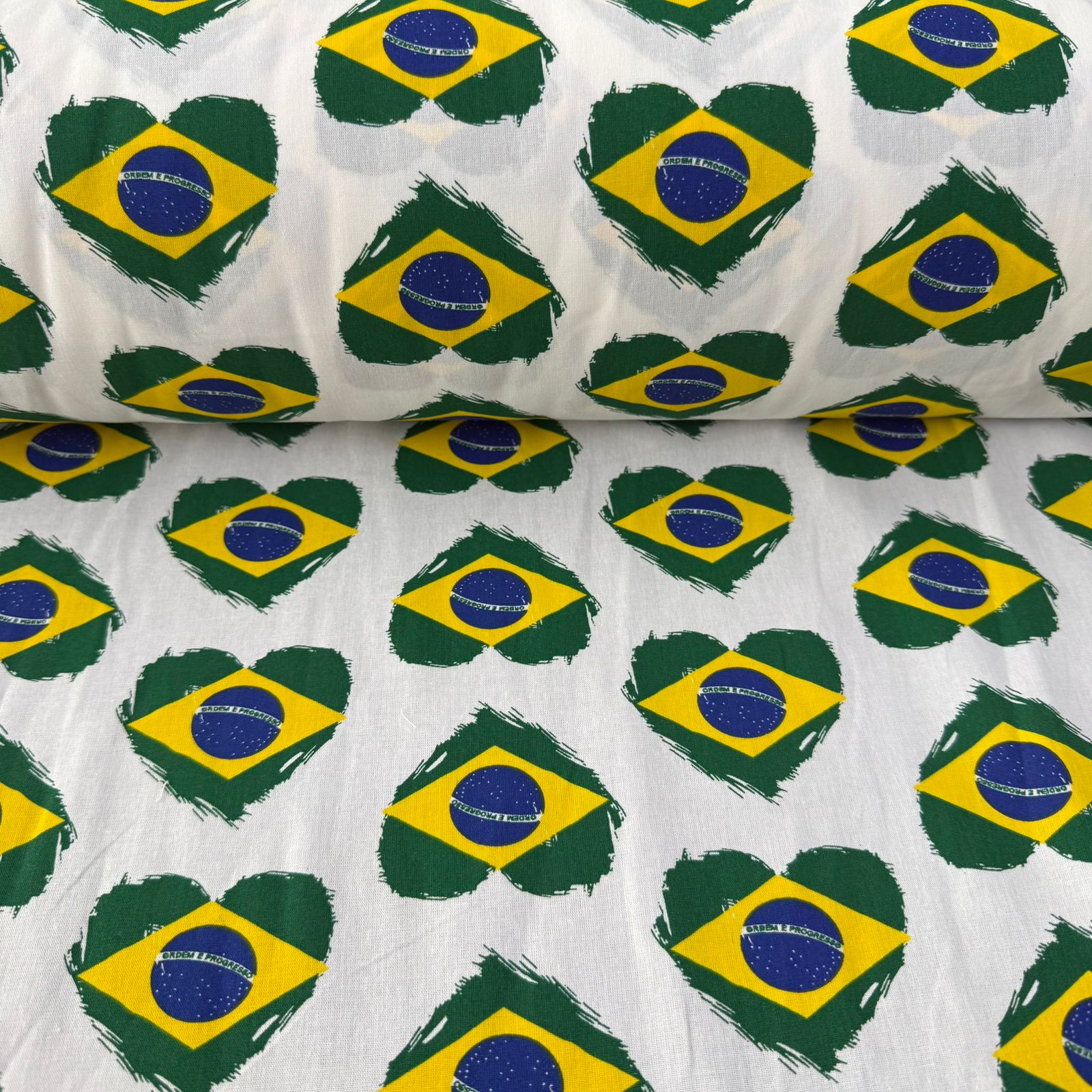 Tricoline Brasil Fundo Branco