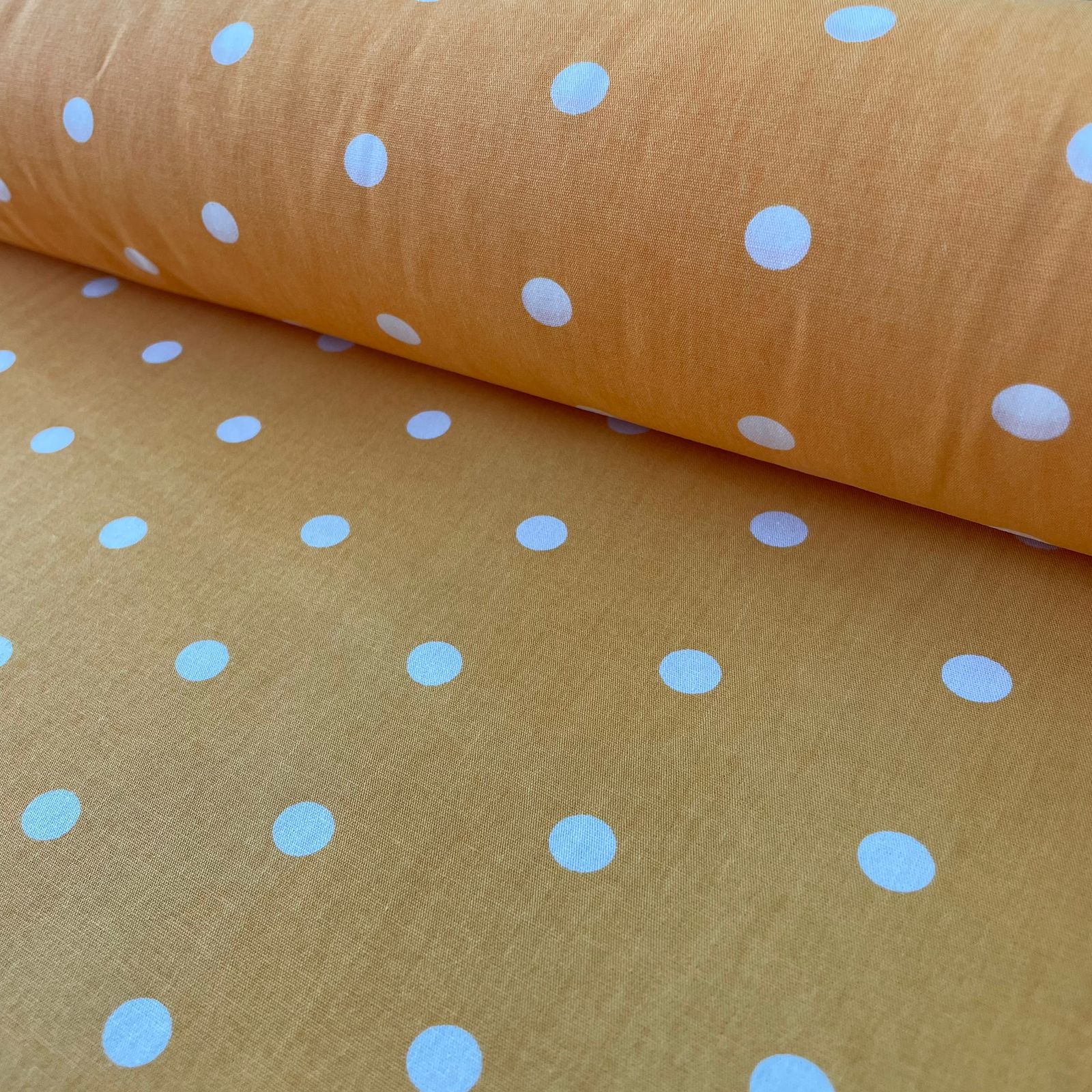 Tricoline Poá Grande Laranja