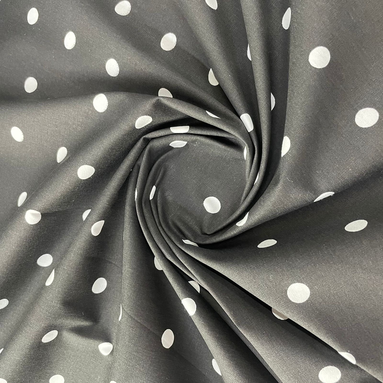 Tricoline Poá Grande Preto  com  Branco