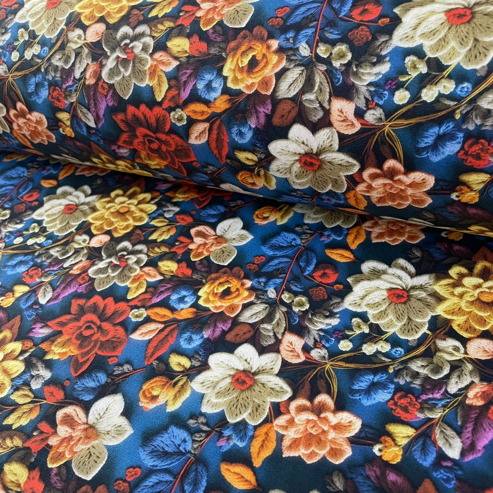 Tricoline Digital  3D Floral Fundo Azul 