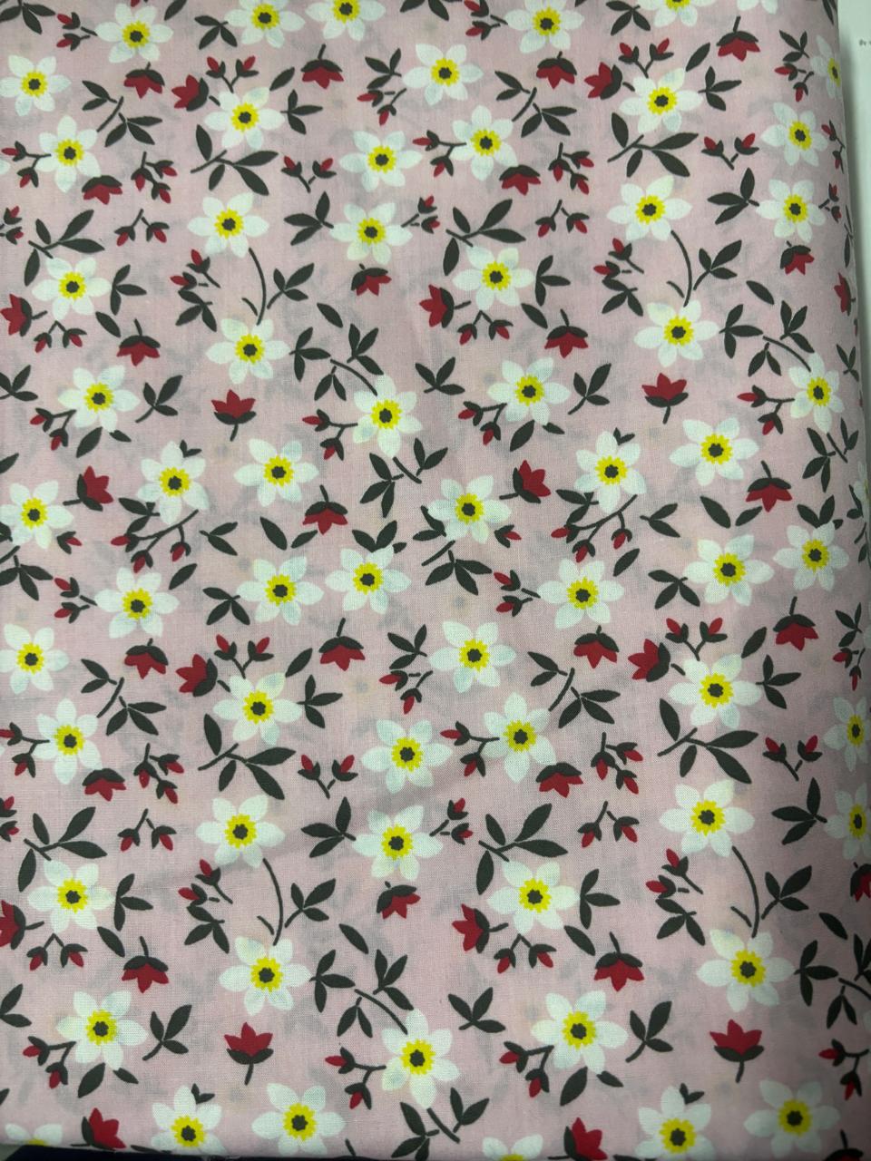 Viscose Estampada Flor Fundo Rosa corte 10 metros