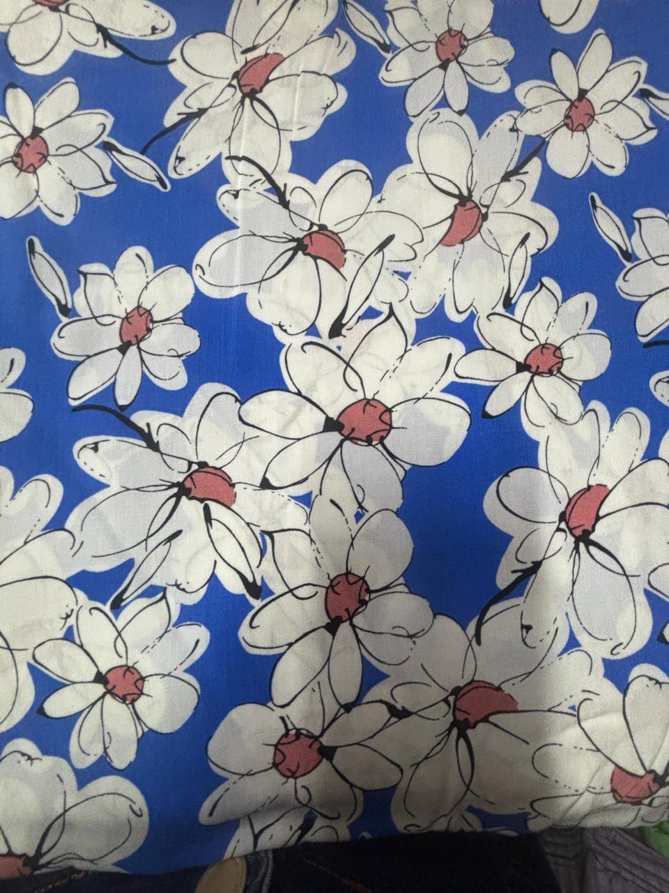 Viscose Estampada Flores Azul corte 10 metros